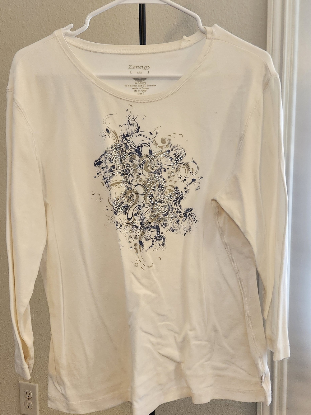 Chico's Cream Long-Sleeve Top with Navy and Gold Embellished Graphic